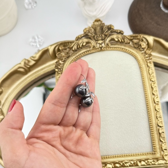 Annika Witt Sterling Silver Black Pearl Drop Earrings – Made in Bali 🖤 - Picture 4 of 10